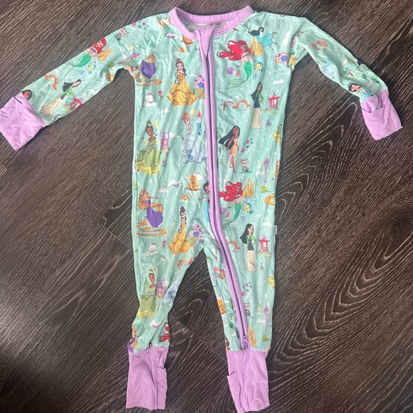 Little Sleepies Disney Princess size 3-6 month - Picture 1 of 3